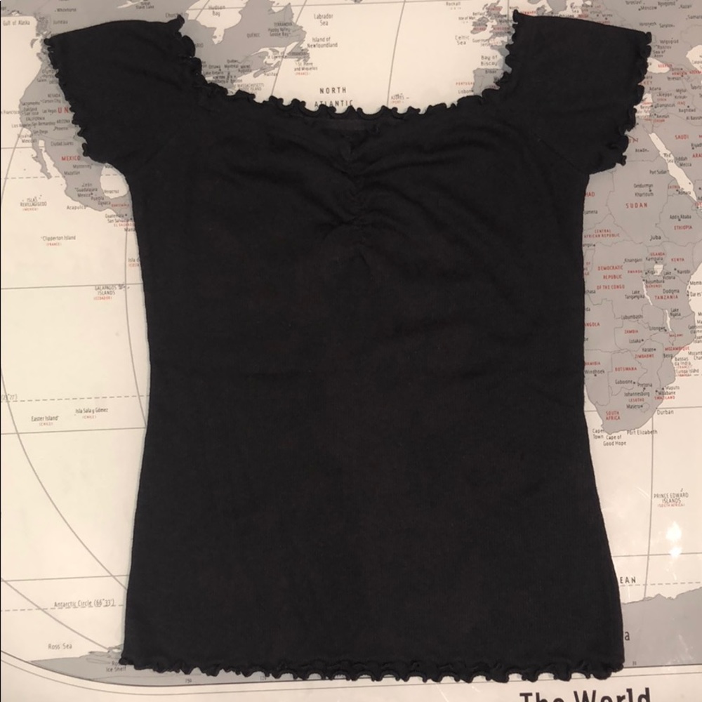 Hollister Cropped Black Off The Shoulder Top